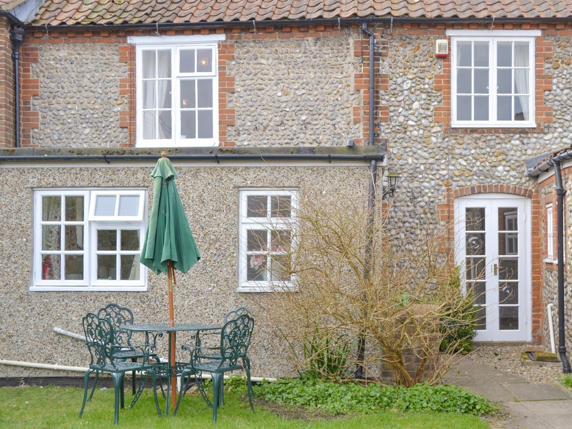 Hollyhock Cottage -Uk33553 Blakeney  Extérieur photo
